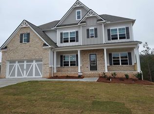 490 Laurel Cove Dr, Hoschton, GA 30548