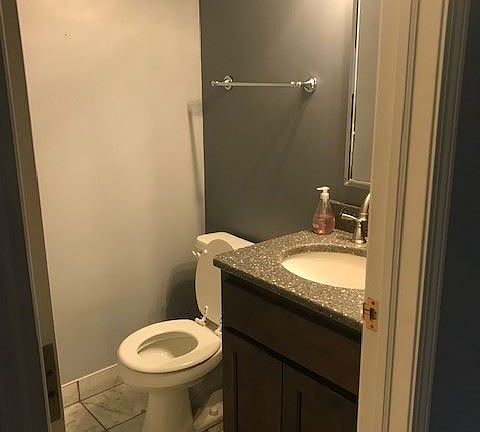2nd image of 1105 Harney St APT 302
