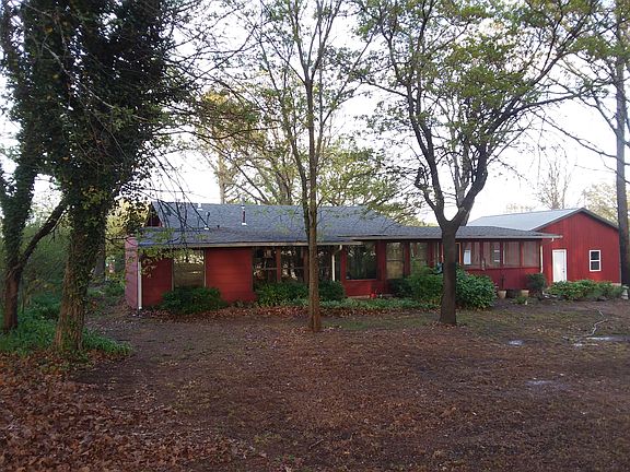 4th image of 260 S Sunset Dr