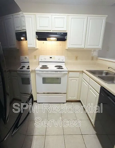5150 Lampost Cir — Photo 6