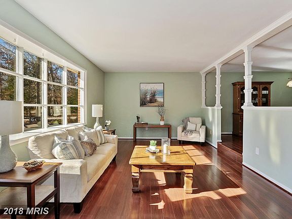 5th image of 158 Woodside Trl