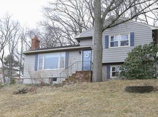 15 Pine Rd, Beverly, MA 01915