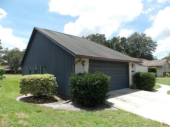 2nd image of 34478 Cedarfield Dr