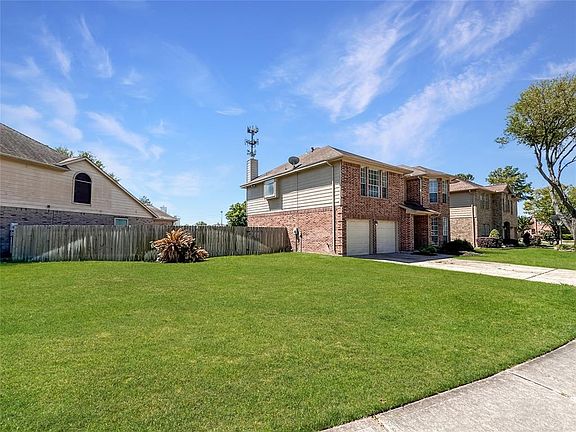 2nd image of 12419 Glenleigh Drive