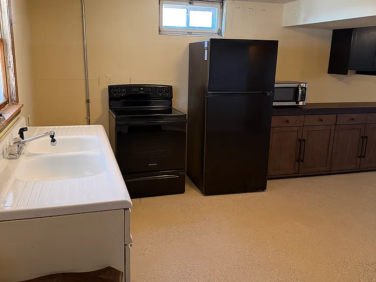 720 Harrison Ave — Photo 10