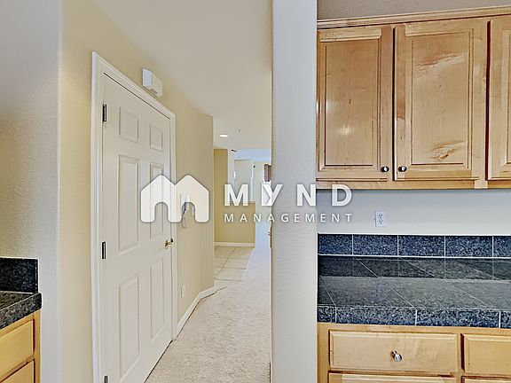 5th image of 626 Marble Arch Ave