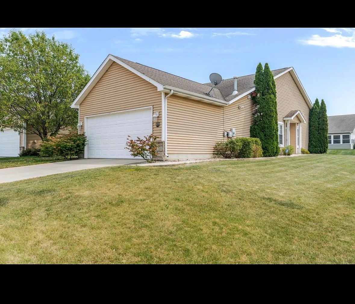 3 bed, 1734 sqft, $2,500 — Photo 2