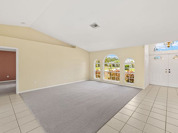 3rd image of 4122 SW 17th Pl