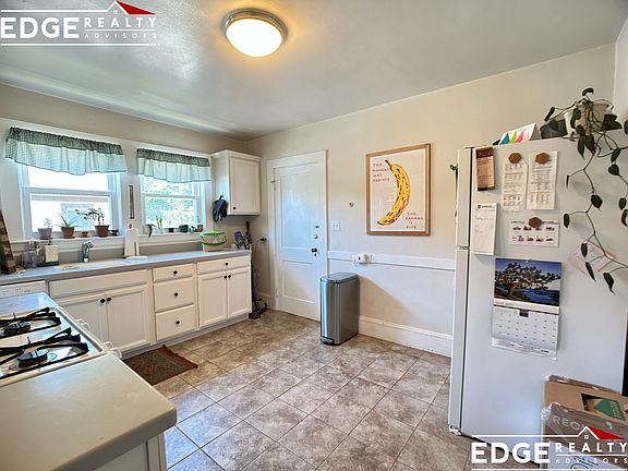 4th image of 12 Niles St #12