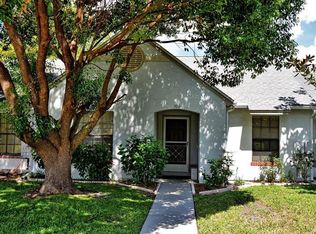 300 Meadow Blvd, Sanford, FL 32771