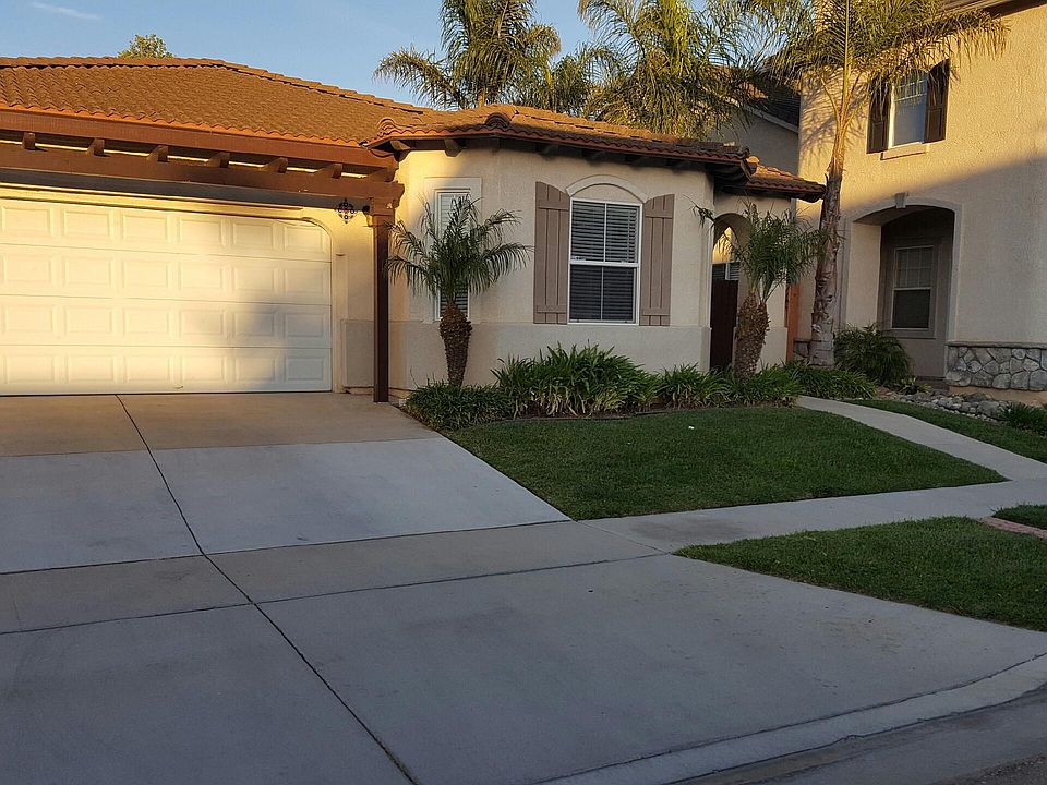 1st image of 2528 Ellen Ln