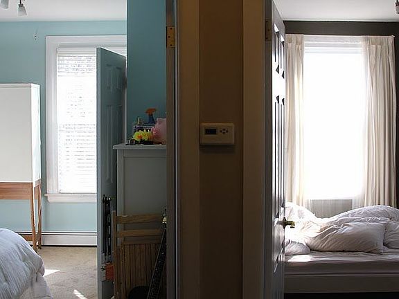5th image of 157 Lewis Ave
