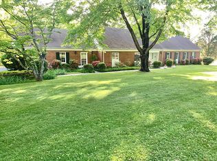 207 Montvue Dr, Charlottesville, VA 22901