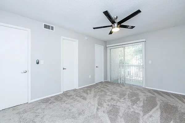 Wymore 360 Apartments — Photo 22