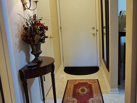 2nd image of 1067 Crisfield Dr