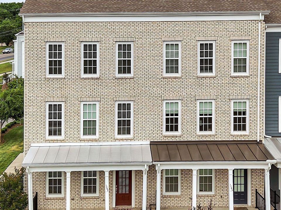 1st image of 1067 Vida Way