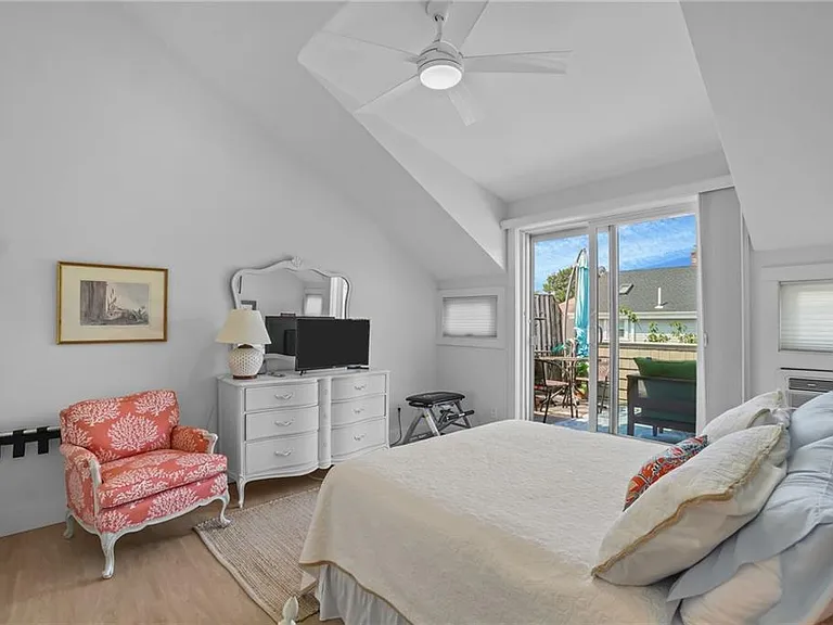 26 Narragansett Ave #4 — Photo 21