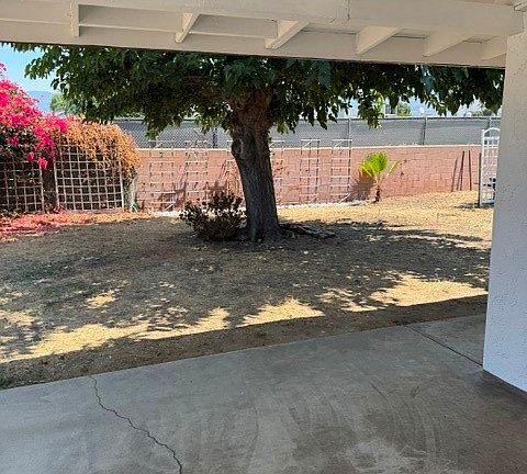 3rd image of 26722 Cypress St