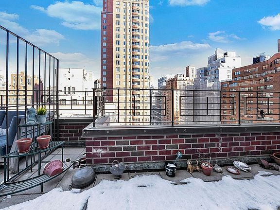2nd image of 176 E 77th St APT 15D