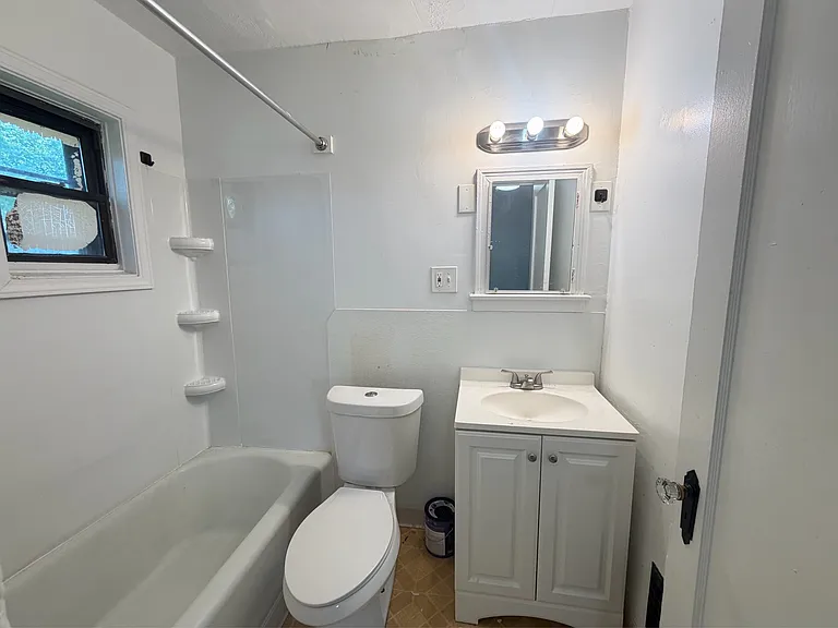 12 Knowlton Ave — Photo 14