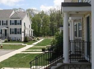 7233 Steel Dust Dr, New Albany, OH 43054