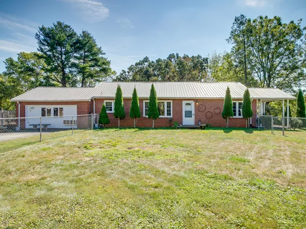 216 Proffitt Ln, Kingsport, TN 37663