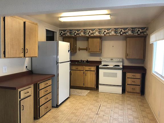 2nd image of 4473 S Edgeware Ln #2