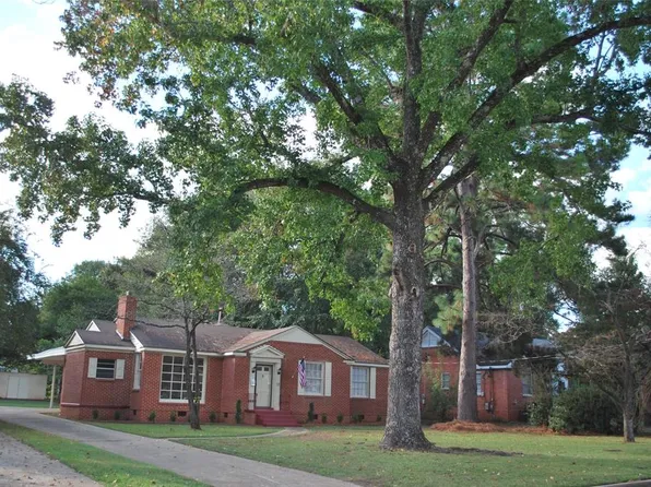 17 Calhoun Rd, Montgomery, AL 36109