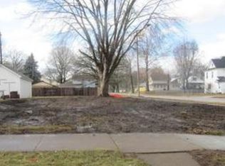 2226 N 7th St, Clinton, IA 52732