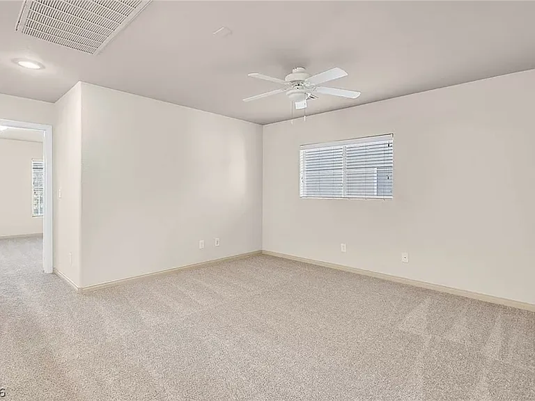 4836 Golden Shimmer Ave — Photo 13