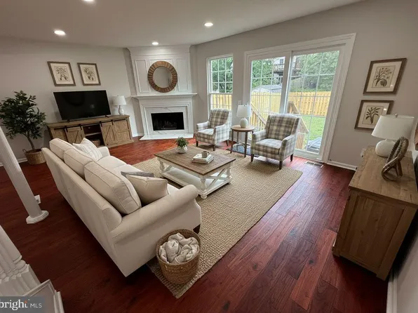 333 Stable View Ter NE, Leesburg, VA 20176