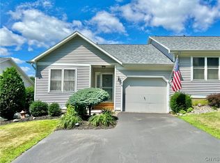 153 Timber Wolf Cir, Syracuse, NY 13209