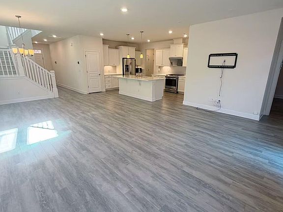 2nd image of 333 Putney Dr