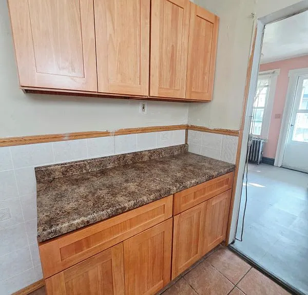 23 Maple Pl — Photo 11