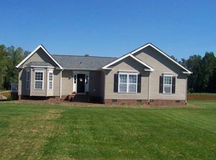 10111 Burkes Pond Rd, North, VA 23128