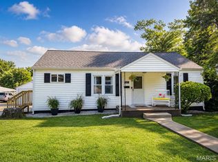 622 E College St, Farmington, MO 63640