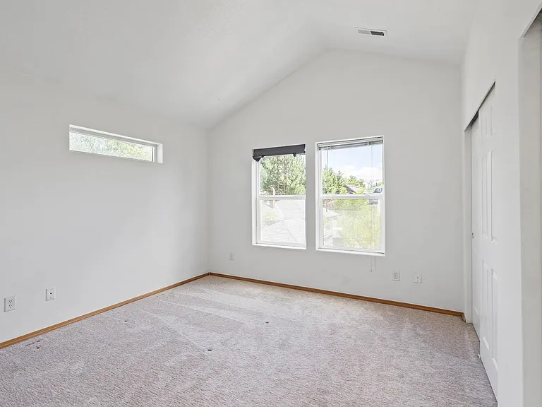 3328 NE 74th Ave — Photo 24