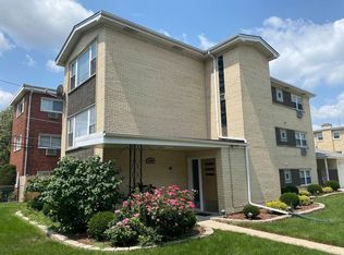 1004 Willson Dr APT 1, Des Plaines, IL 60016