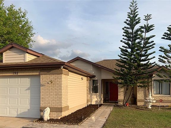 3rd image of 192 Coralwood Cir