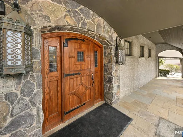 140 Bellair Rd APT Q, Ridgewood, NJ 07450