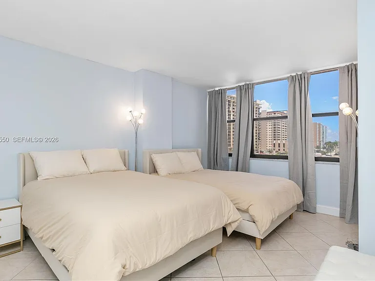 2401 S Ocean Dr #404 — Photo 15