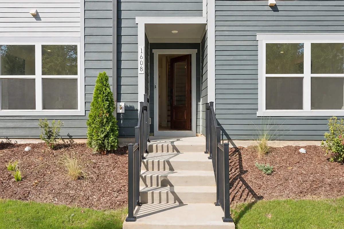 Private front entrance with landscaped walkway - 1608 Levy Way