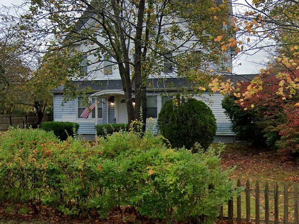 311 Bay Avenue Patchogue NY Apartments East Patchogue, NY Zillow