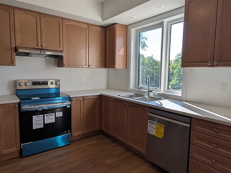 660 Colborne St W #30 — Photo 3