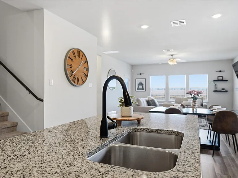 111 Granite Dome Dr — Photo 7
