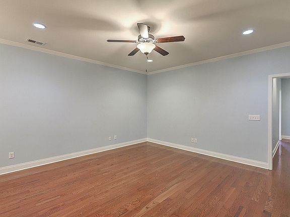 4th image of 1259 Dingle Rd