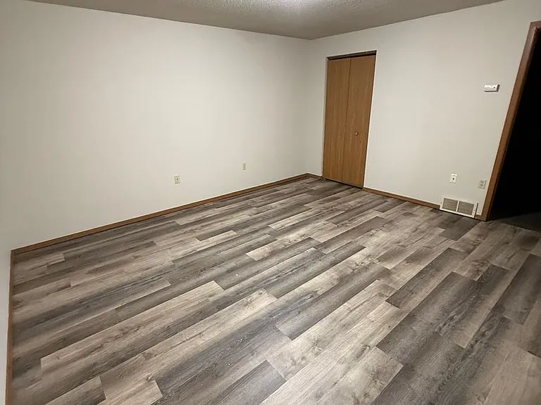 5734 Gables Dr — Photo 10