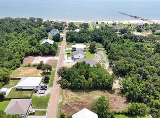 123 Lafitte Dr, Waveland, MS 39576