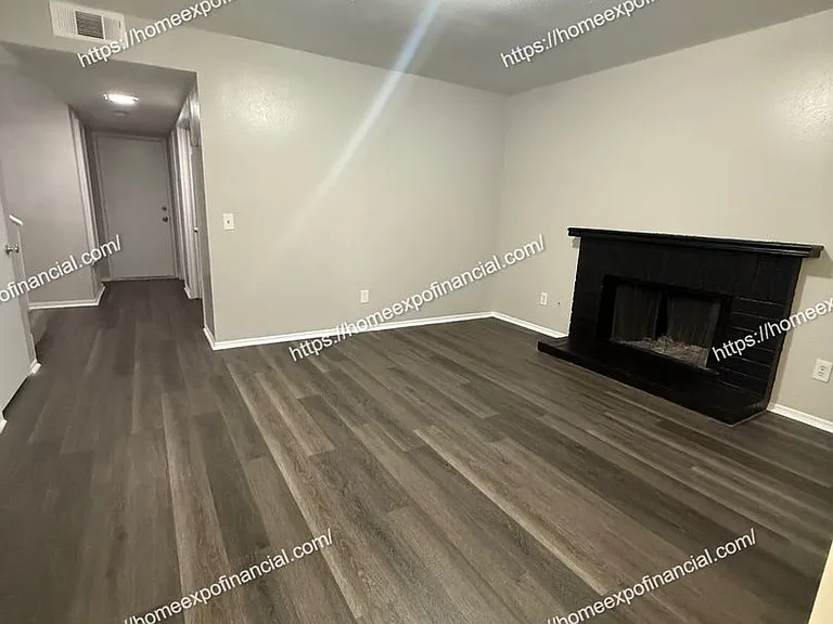 24612 Freeport Dr — Photo 35
