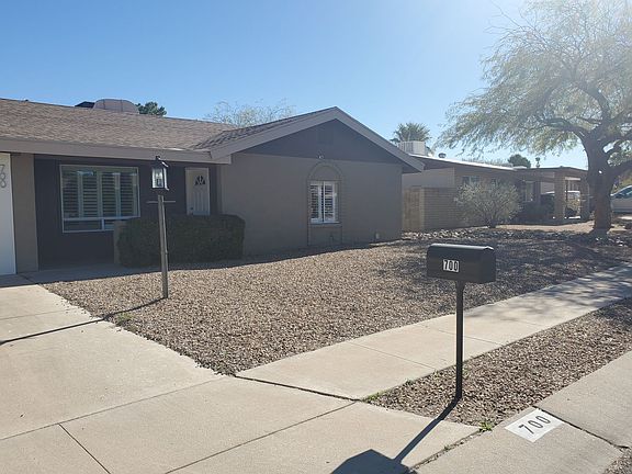 4th image of 700 N Citrus Ave